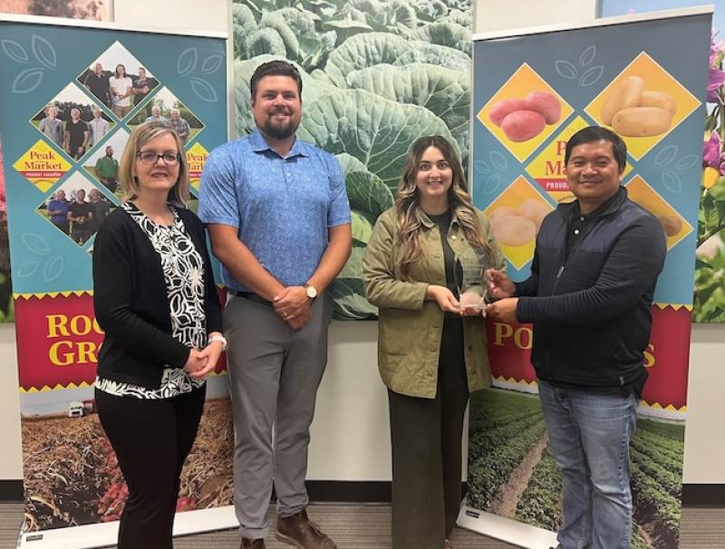L-R:  Dr. Tracy Shinners-Carnelley, vice president research, quality and sustainability; Derek Kostynuik, director of sales, Peak of the Market; Tasia Papadopoulos, account manager, sales supervisor, Peak of the Market; and Lon Empeno, lead supplier development, Sobeys.