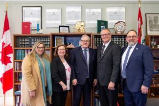 L-R: Amy Argentino (director of operations, FVGC), Linda Delli Santi (chair, FVGC Greenhouse Vegetable Working Group), the Honourable Lawrence MacAulay (Minister of Agriculture), Jan VanderHout (president, FVGC), Brian Rideout (crop protection advisory committee, FVGC)